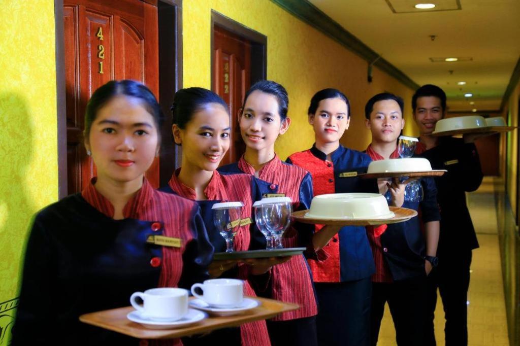 Grand Hotel 잠비 외부 사진