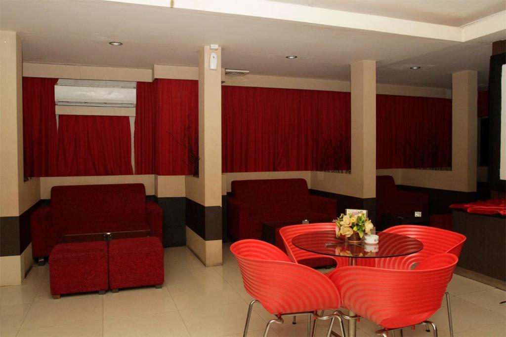 Grand Hotel 잠비 외부 사진